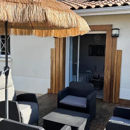 Biscarrosse-villa Classee 3 Etoiles, 4 Personnes, 2 Chambres, 2 Sdb, Entre Lacs Et Ocean, Grande Piscine Privee Ouverte En Saison Biscarrosse