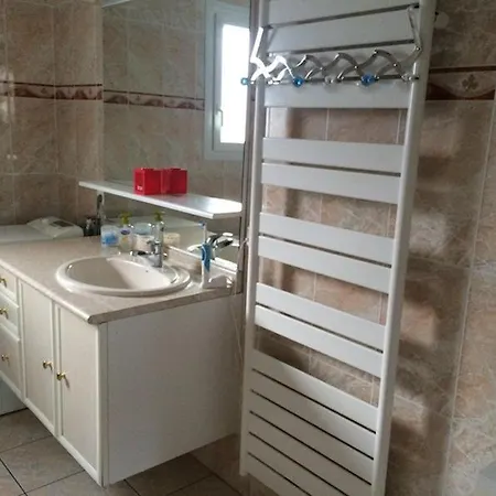 Biscarrosse-villa Classee 3 Etoiles, 4 Personnes, 2 Chambres, 2 Sdb, Entre Lacs Et Ocean, Grande Piscine Privee Ouverte En Saison Апартаменты *