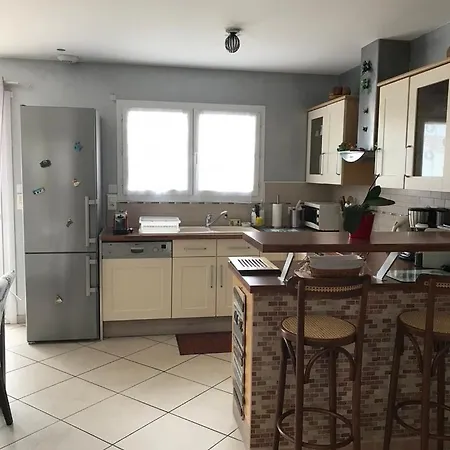Biscarrosse-villa Classee 3 Etoiles, 4 Personnes, 2 Chambres, 2 Sdb, Entre Lacs Et Ocean, Grande Piscine Privee Ouverte En Saison Apartment