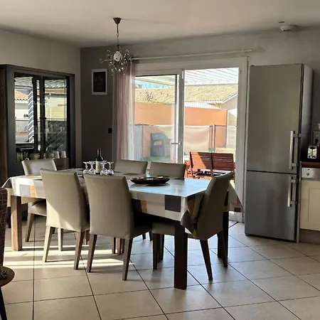 Biscarrosse-villa Classee 3 Etoiles, 4 Personnes, 2 Chambres, 2 Sdb, Entre Lacs Et Ocean, Grande Piscine Privee Ouverte En Saison Апартаменты